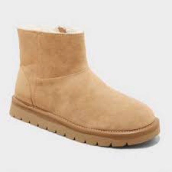 Universal Thread Shoes - NWT Universal Thread Women’s Tan Suede Ankle Boots